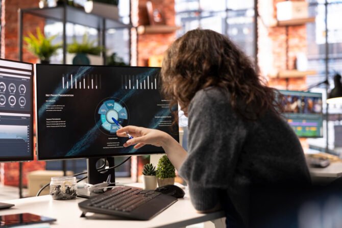How Does AI Improve Qualitative and Quantitative Market Research? (2026 Guide)