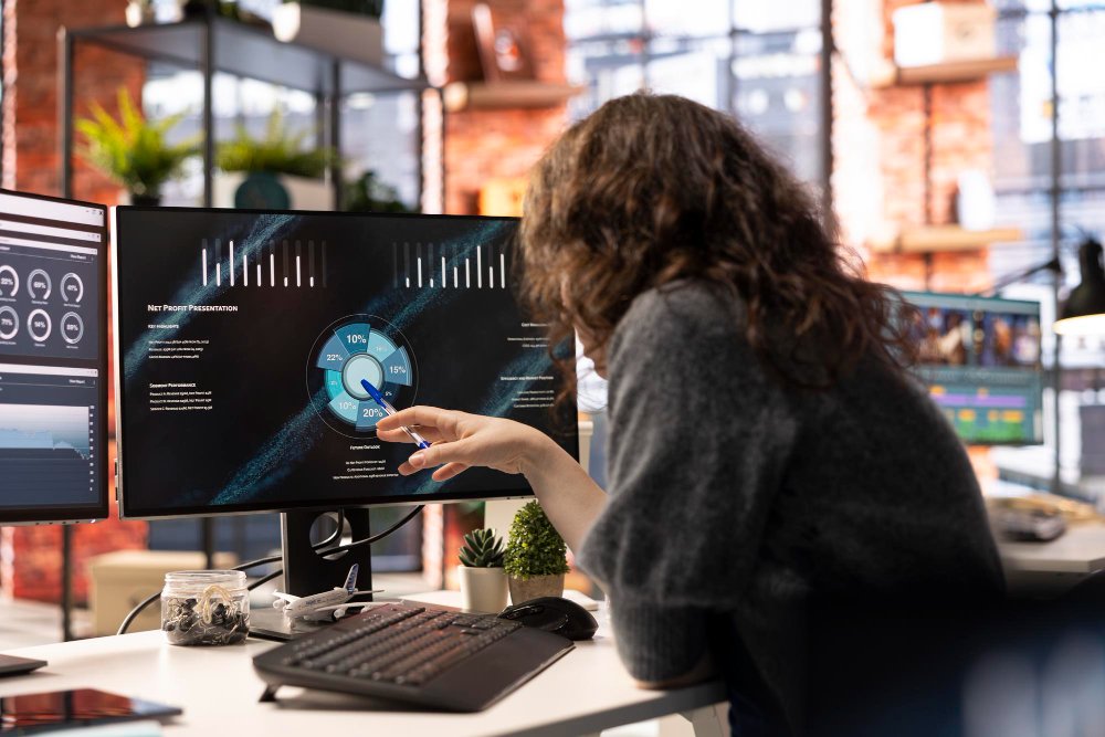 How Does AI Improve Qualitative and Quantitative Market Research? (2026 Guide)